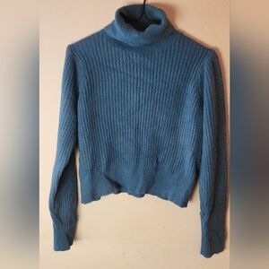 Jessica Simpso Blue Turtleneck Sweater
